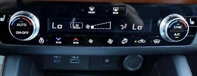 2024 Mitsubishi Outlander SEL