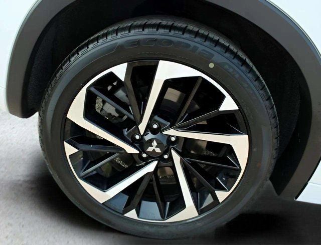 2024 Mitsubishi Outlander SEL