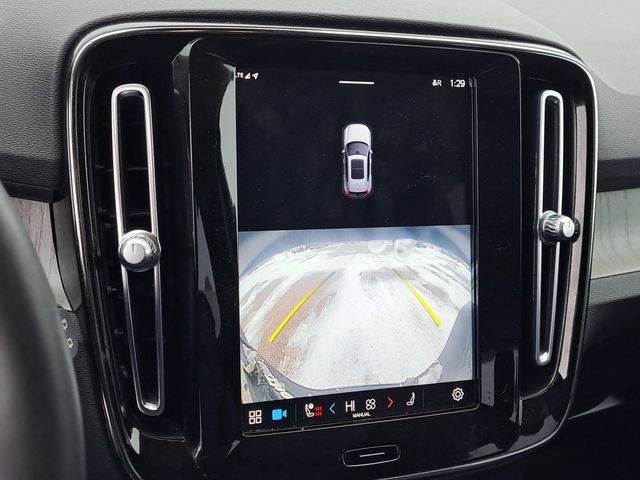 2023 Volvo XC40 Ultimate