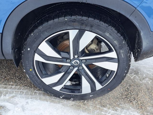 2023 Volvo XC40 Ultimate